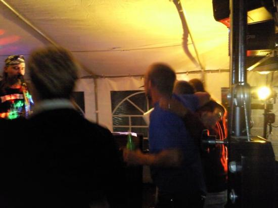 UN GROUPE DE ROCK HONGROIE